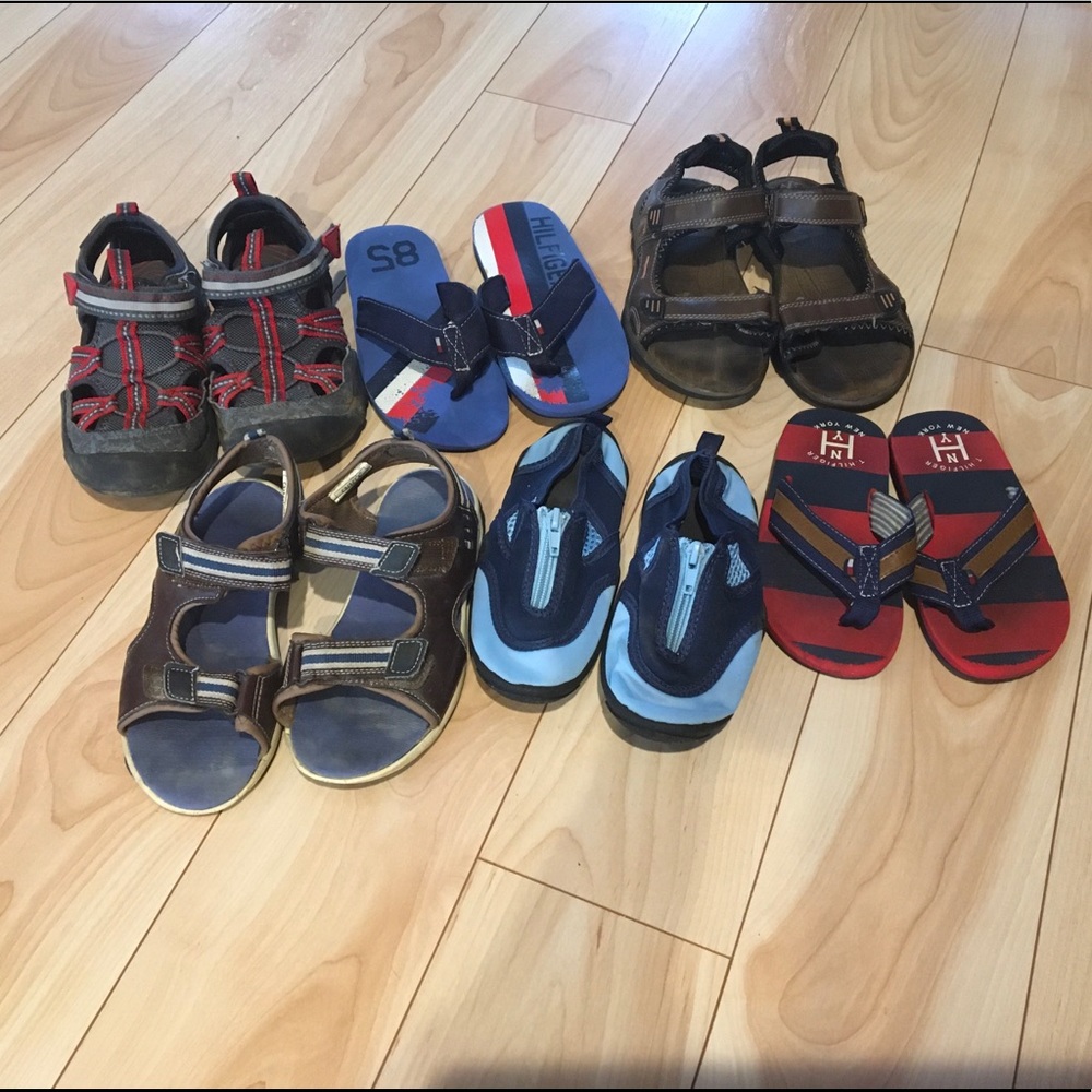 Boys mixed shoes, different sizes and brands.